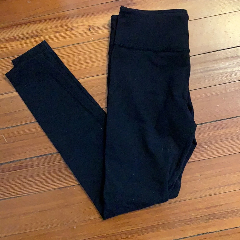 Black lulu lemon leggings